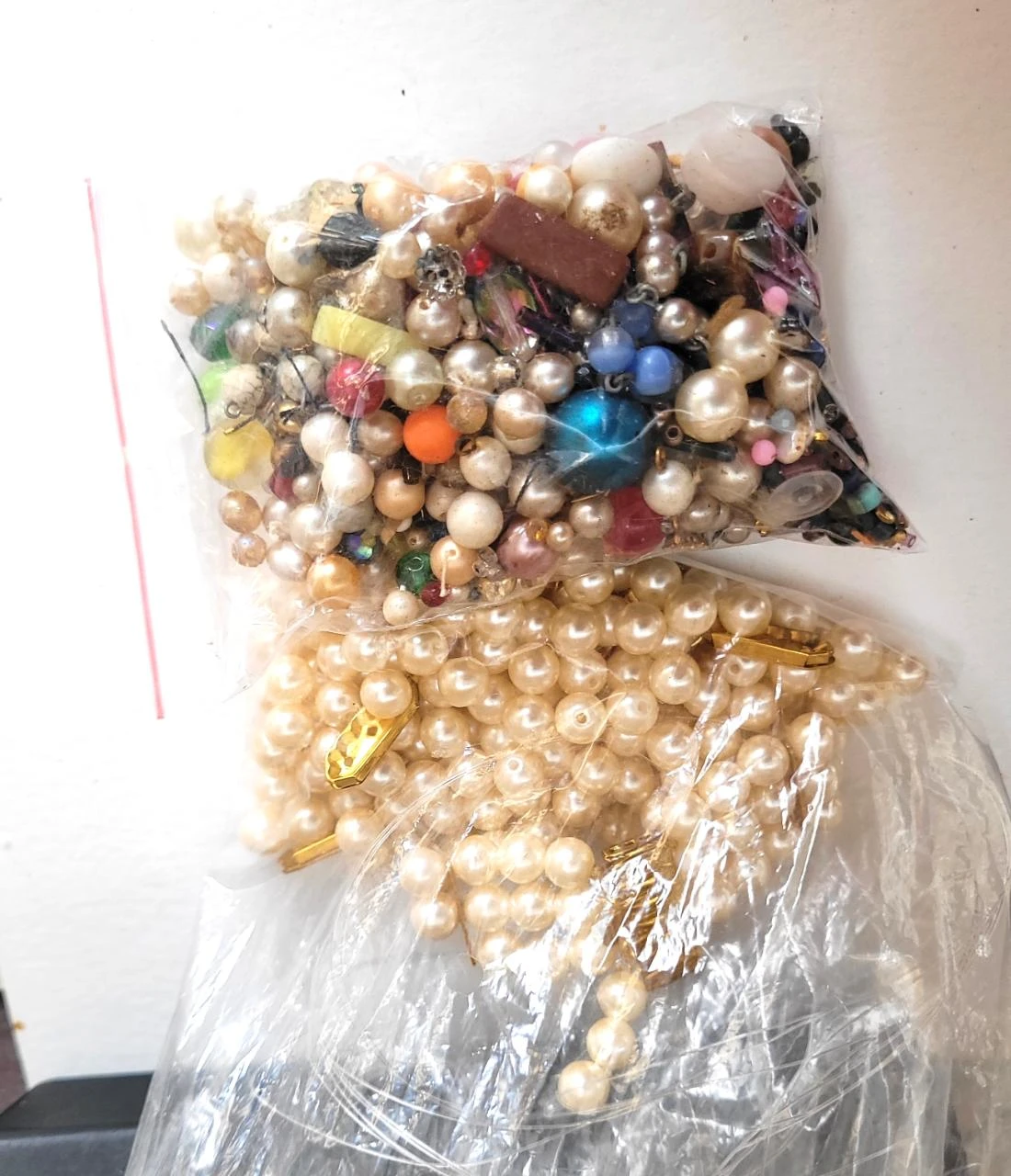 2 Lots - 240 gr - of various stone beads and others for creation .. – photo 2
